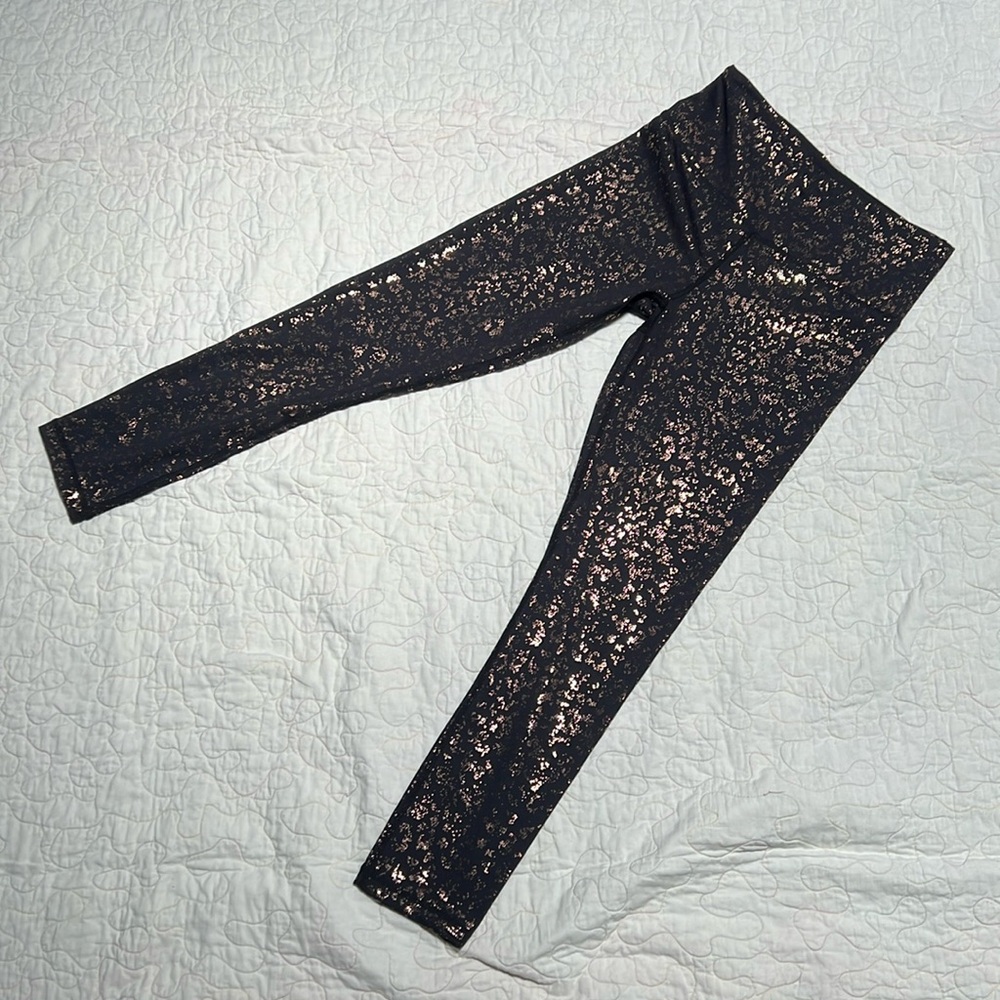 Zyia black rose gold flake light n’ tight. Hi-rise 7/8. 24”
